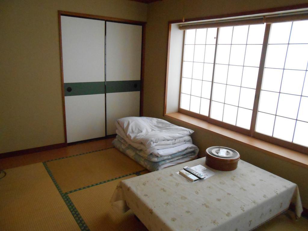 Minshuku Shigemura Hotel Atami  Bagian luar foto